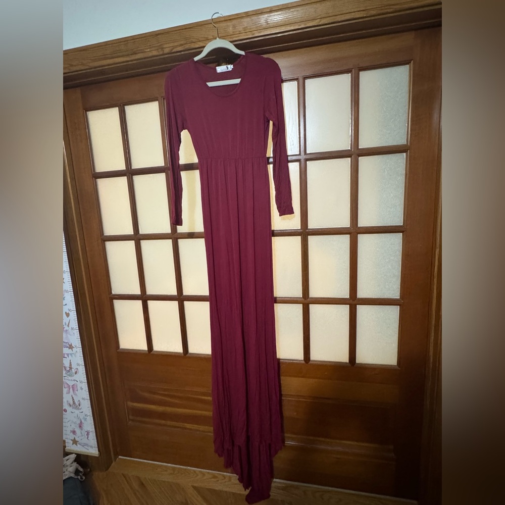Elegant Burgundy maternity Dress
